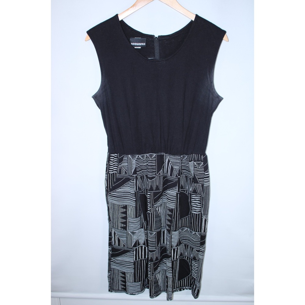 Nooworks Women's Medium Black Gray Scoop Neck Sleeveless Dress